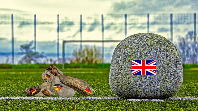 官方：蔚山球员李东炅当选2025年K1联赛MVP；本赛季13球12助