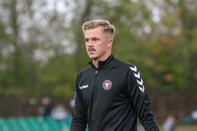 爆冷！广东狂输山西14分，进攻拉胯失误多，奎因首秀拉胯