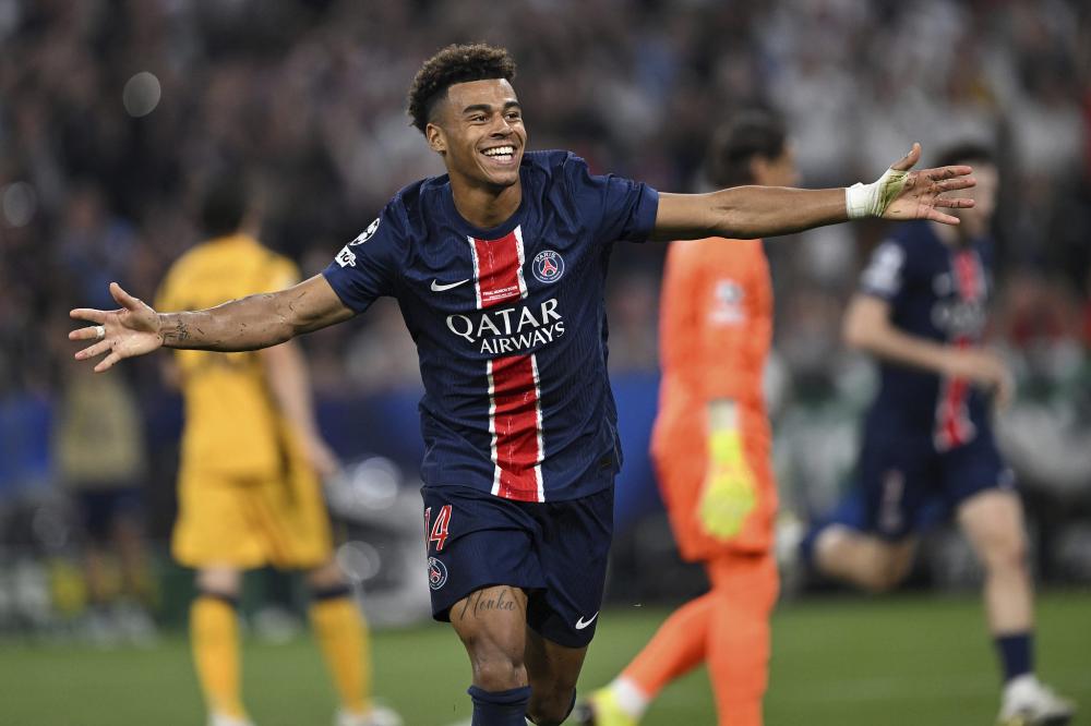 曼联4-1屠狼，狼队中计了